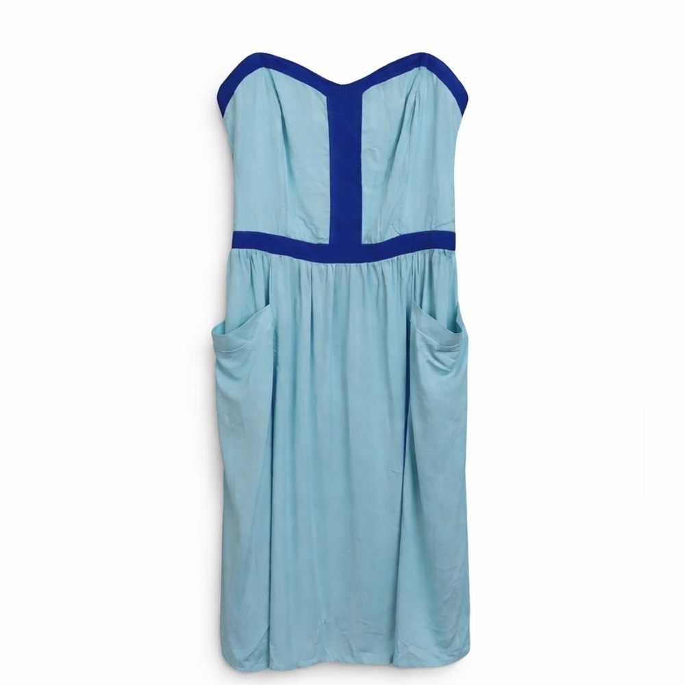 Xhilaration || NWT Strapless Mint & Blue ‘Challis’ Color Block Smocked Dress M